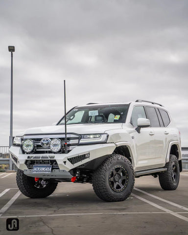 Predator Bull Bar - Colour Coded (Suitable for Toyota LandCruiser 300 Series 2021 Onwards) Bull Bar Offroad Animal   