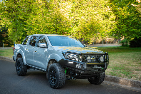 DELUXE COMMERICAL BULL BAR TO SUIT NISSAN NAVARA NP300 2021 ONWARDS SERIES 5 Bullbar Ironman   